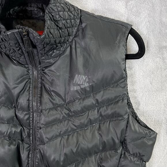 Nike Cascade Puffer Vest Women's Medium Black Goose Down Full Zip Athleisure - Picture 2 of 16